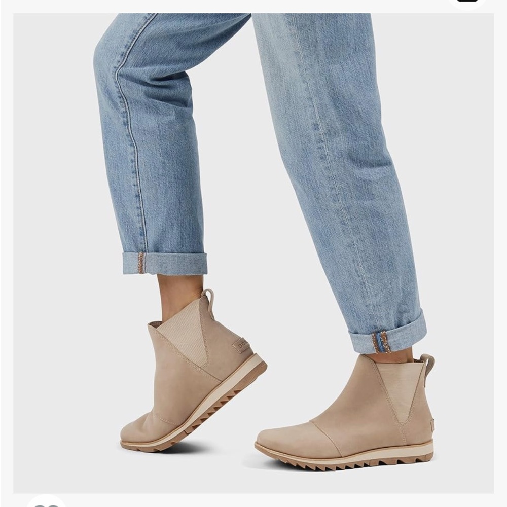 Sorel Booties Suede Waterproof size 10.5